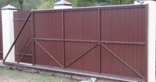 Купить откатные ворота из профнастила Ртищево, цена от 1796 руб.