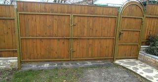 Купить распашные ворота деревянные Ртищево, цена от 2800 руб.